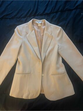 Tailored Single-Button Blazer in Light Beige